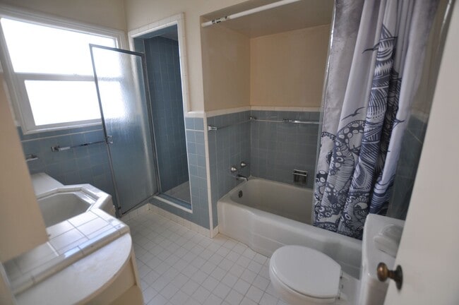 Building Photo - 1026 Kirkham St