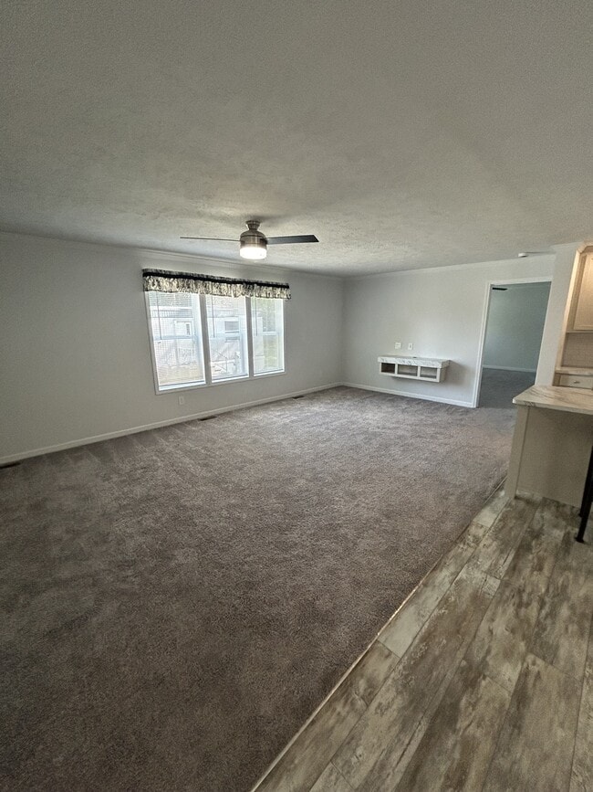 Building Photo - 118 Poplar Dr