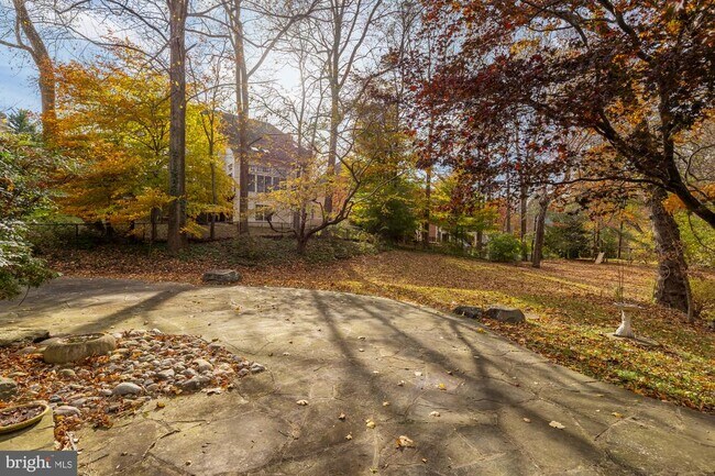 Building Photo - 1434 Kirby Rd