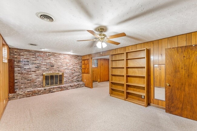 Building Photo - 9528 Gulf Park Dr