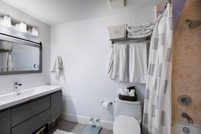 Building Photo - 3339 Virginia St