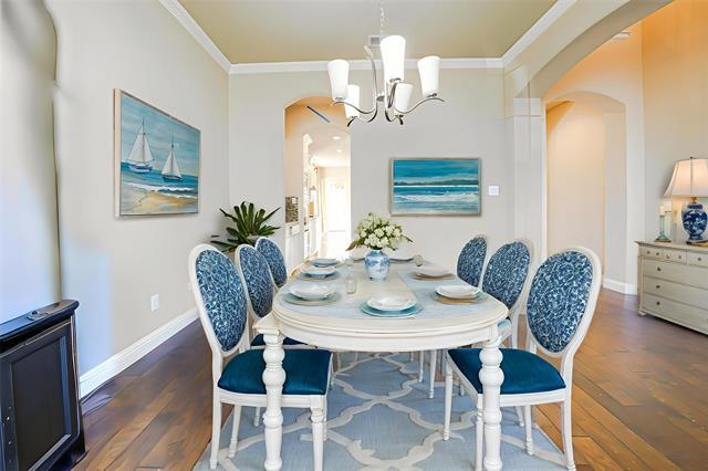 Building Photo - 6844 Westbury Dr