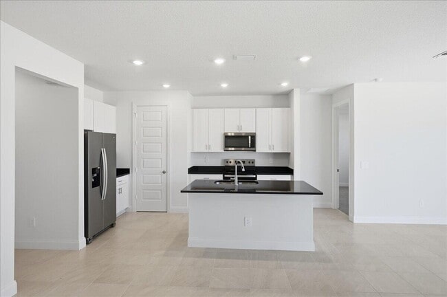 Building Photo - 11247 Barnstead Wy