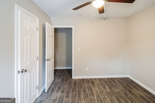 Building Photo - 2626 Del Ridge Dr