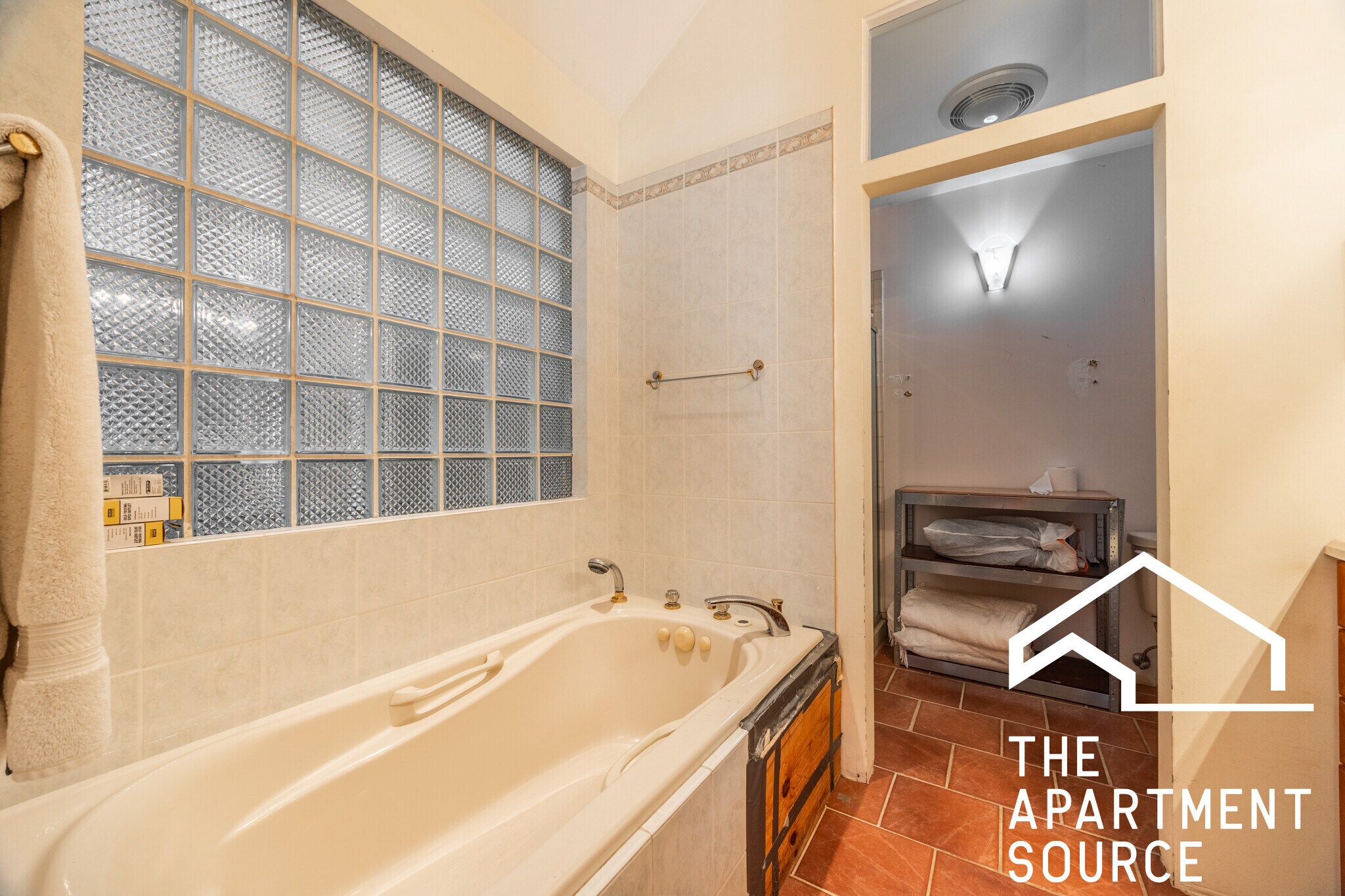 Building Photo - 1723 N Wood St