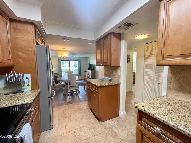 Building Photo - 3800 S Atlantic Ave