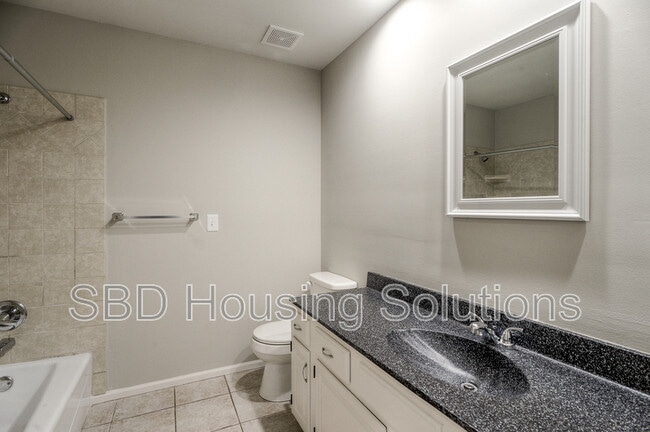 Building Photo - 16317 E 28th St S