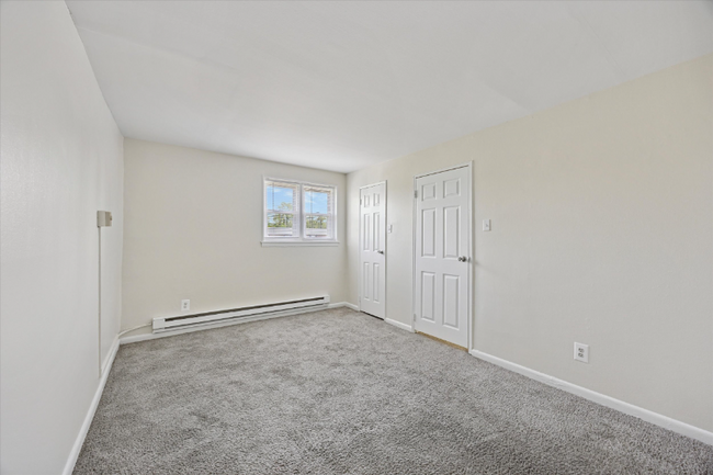 Building Photo - 13659 Philmont Ave