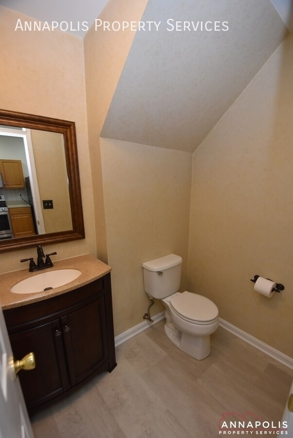 Building Photo - 8725 Spring Brook Way