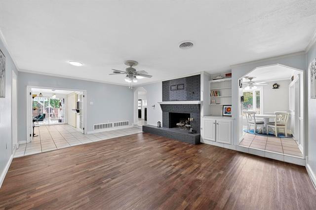 Building Photo - 2728 Ridgeview Ln