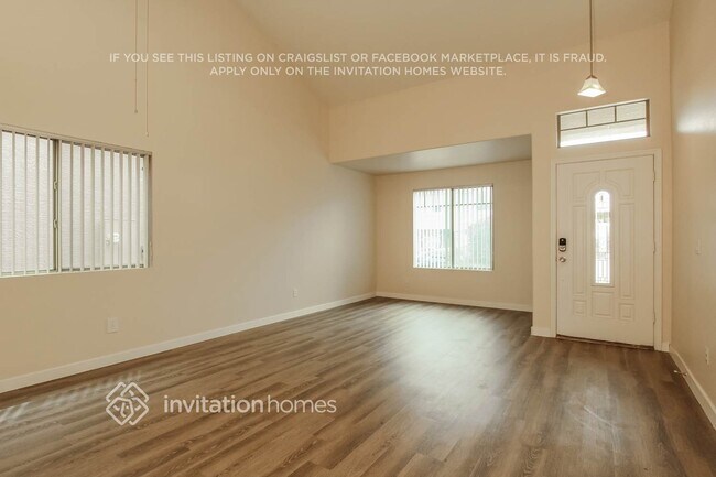 Building Photo - 11232 W College Dr