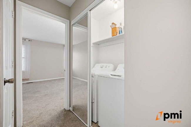 Building Photo - 2 PRIMARY BEDROOMS, LIVING ROOM AND DINING, PETS ALLOWED