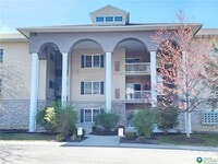 Building Photo - 252 N Walnut St