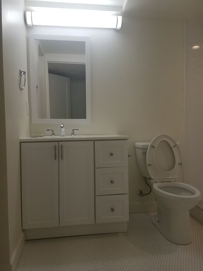 Building Photo - 4 Bed 2 Bath in Decatur!