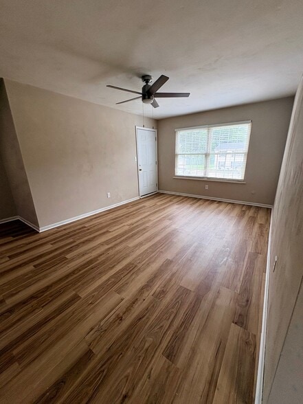 Building Photo - 200 Kilby Shores Dr
