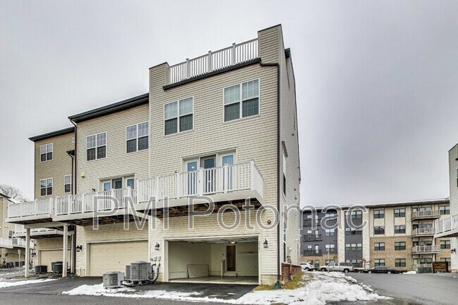 Building Photo - 2547 Auden Dr