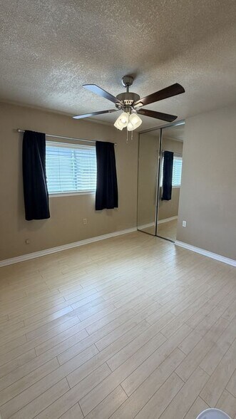 Building Photo - 9227 Spring Dawn St