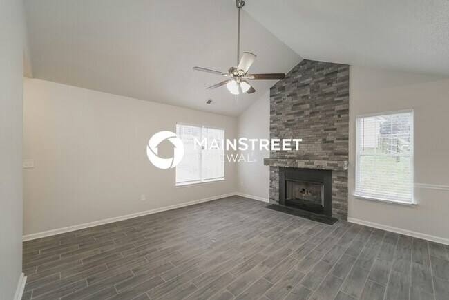 Building Photo - 3 Bedroom Pet-Friendly Home in Mooresville, NC with Main Street Renewal