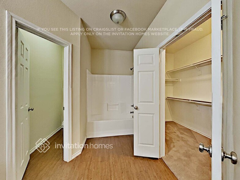 Building Photo - 1849 Wickham Dr