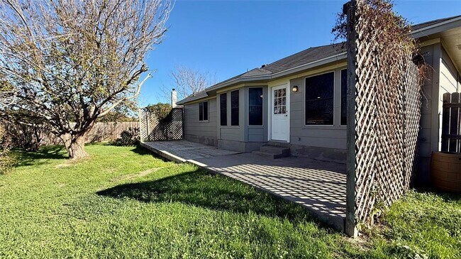 Building Photo - 1820 Mason Creek Blvd