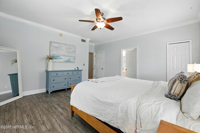 Building Photo - 43 Jardin De Mer Pl
