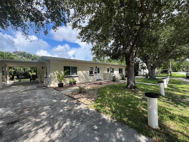 Building Photo - 418 Durrance St