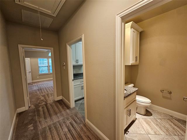 Building Photo - 988 Shadyside Ln