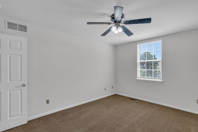 Building Photo - 3531-3533 Prescott Dr.