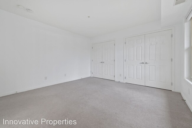 Building Photo - 2 br, 2 bath House - 1103 Primrose Court #302
