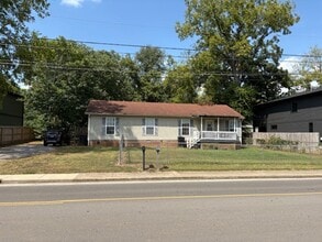 Building Photo - 1 BR-1BA Downtown Murfreesboro duplex