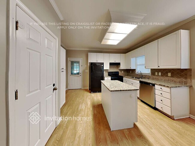 Building Photo - 5351 Tanager Terrace SW
