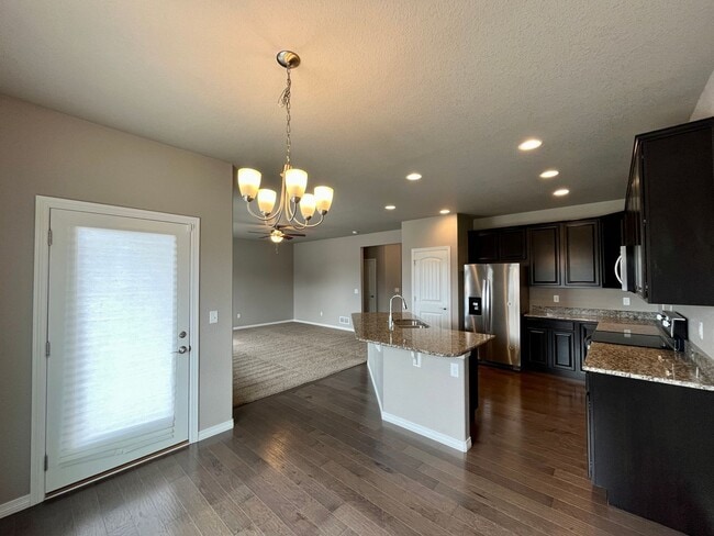 Building Photo - 1843 Ruddlesway Dr