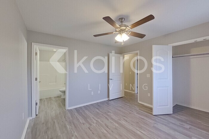 Building Photo - 5002 Thomas St