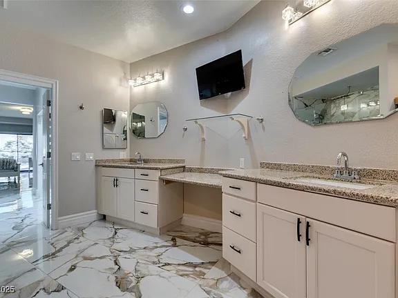 Building Photo - 2101 Diamond Bar Dr