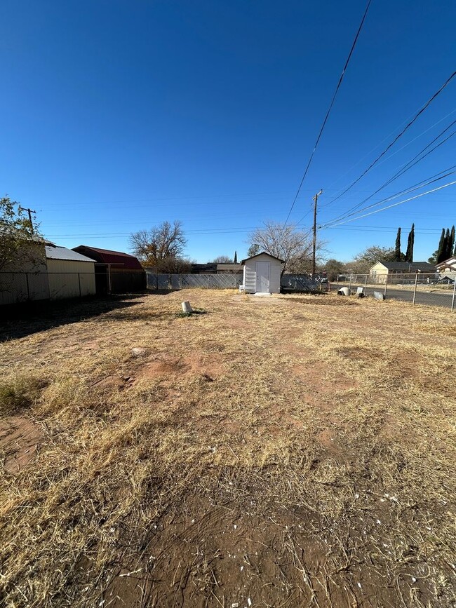 Building Photo - PRICE CHANGE!!!  Nicely Renovated Home!