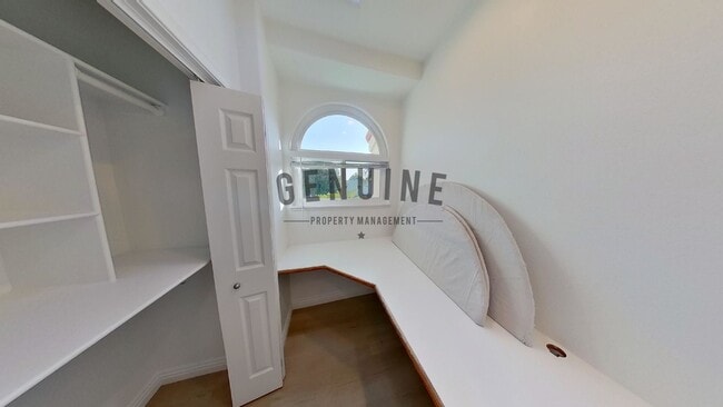 Building Photo - COMING SOON: Beautiful 3BD 3.5BA Townhome in Newport Heights