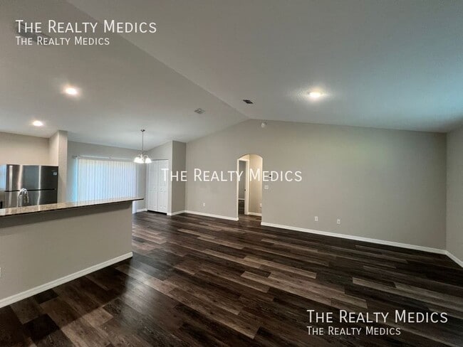 Building Photo - 7593 SW 82nd St