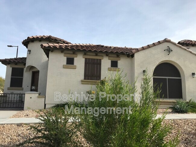 Building Photo - 3014 N 72nd St