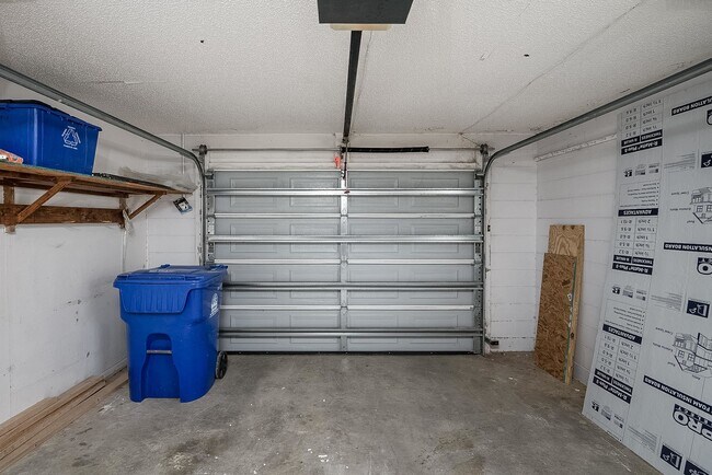 Building Photo - 494 Romano St
