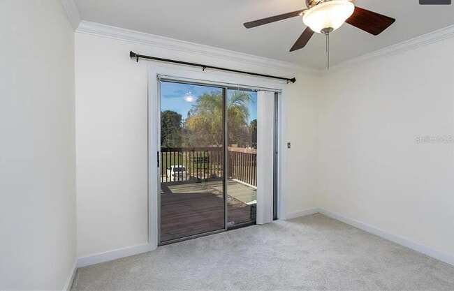 Building Photo - Centrally Located 3 bedroom 2.5 bath Townh...