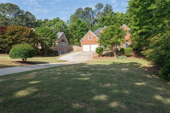 Building Photo - 1512 Fallen Leaf Ct SW