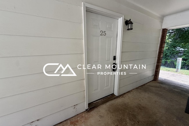 Building Photo - Move-in Special! Limited-Time Leasing Offer!