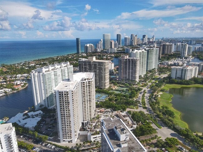 Building Photo - 20281 E Country Club Dr