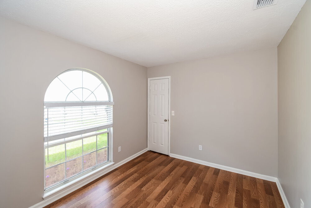 Building Photo - 1348 High Plains Dr S