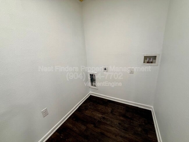 Building Photo - 3640 Alta Lakes Blvd