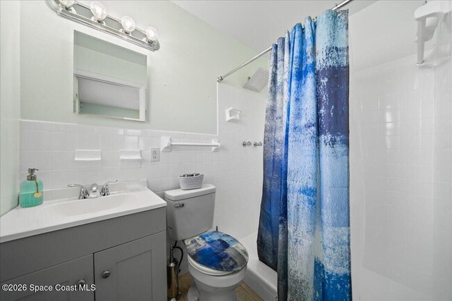 Building Photo - 2965 Barna Ave