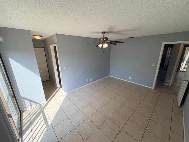 Building Photo - 429 Sheoah Blvd