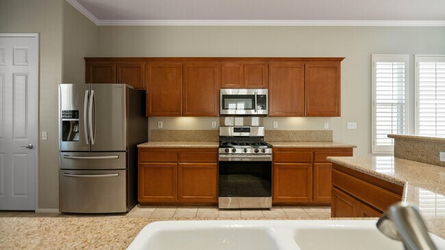 Building Photo - 49142 Barrymore St