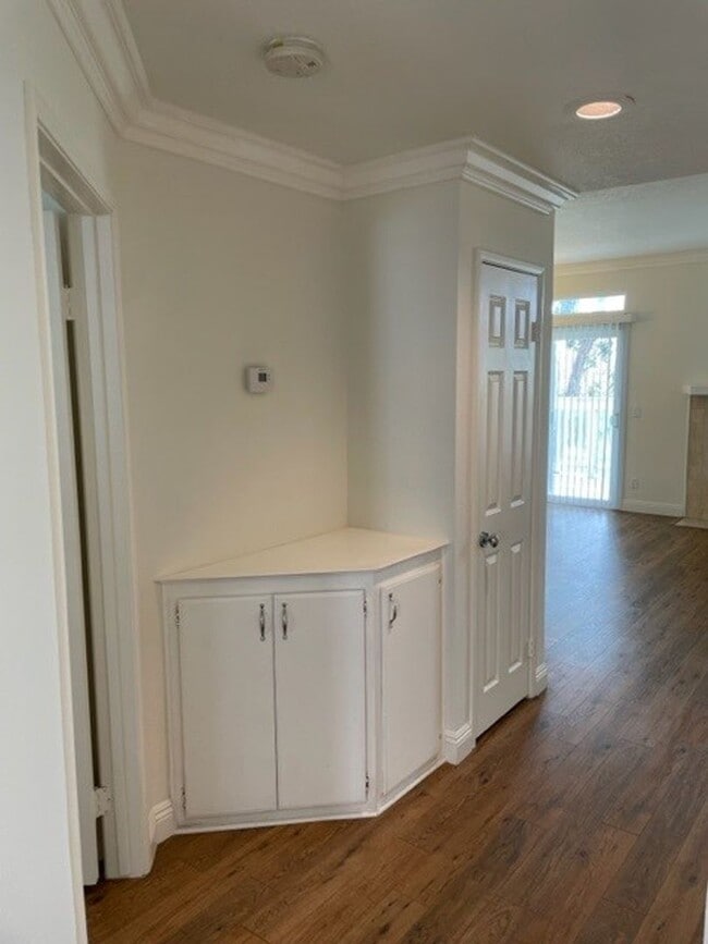Building Photo - 72 Campton Pl