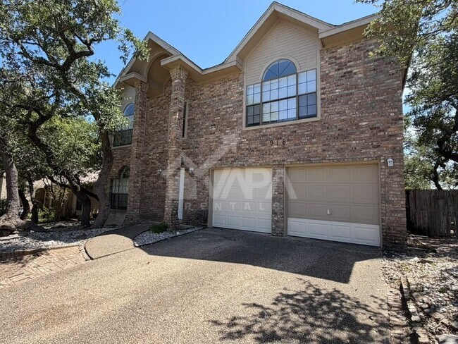 Building Photo - 918 Spring Knoll